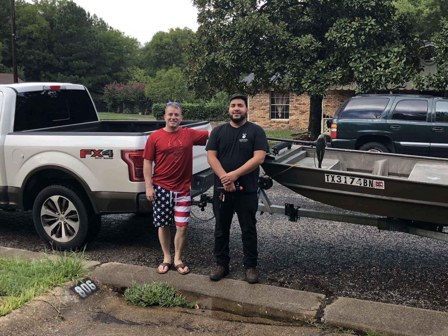 Rescue the Universe volunteers evacuating families from rising floodwater